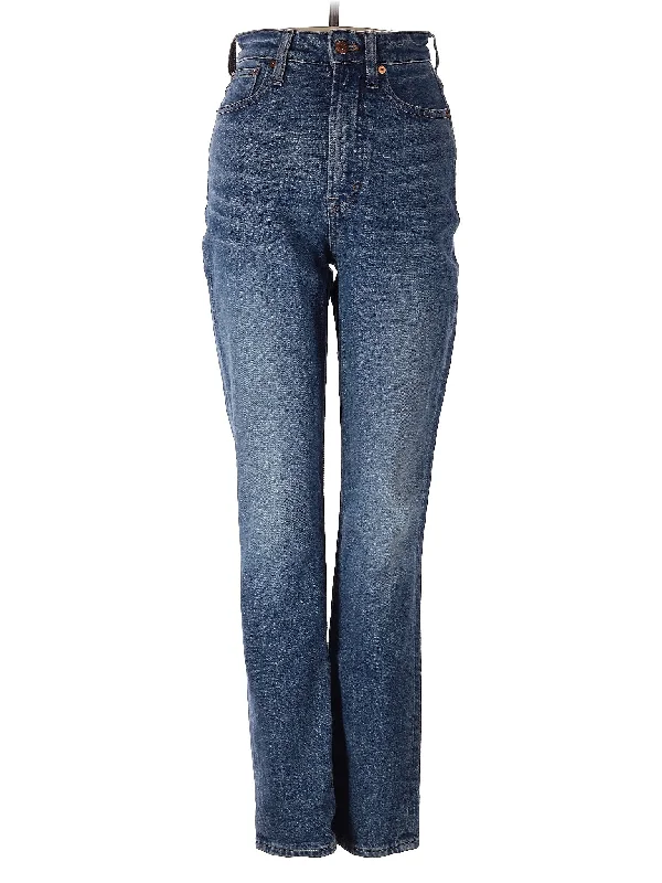 High-Rise Bootleg Jeans in Medium Wash