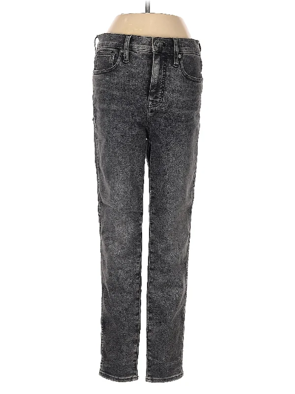 High-Rise Straight-leg Jeans in Dark Wash