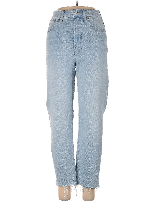 High-Rise Straight-leg Jeans in Light Wash