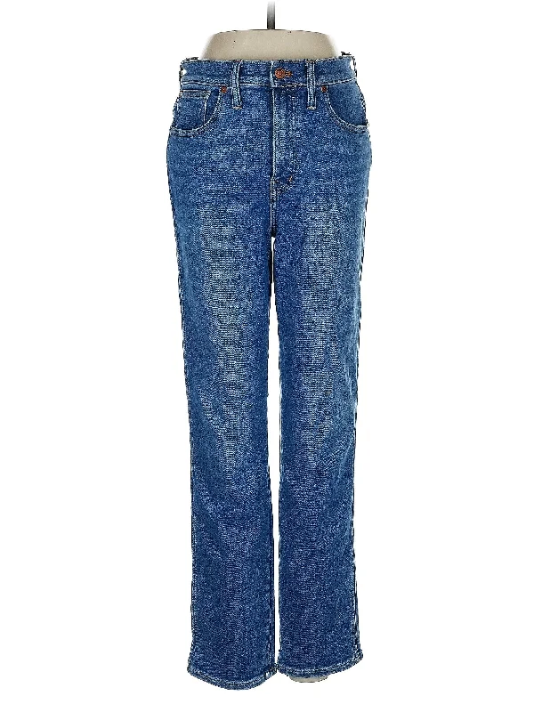 High-Rise Straight-leg Jeans in Medium Wash