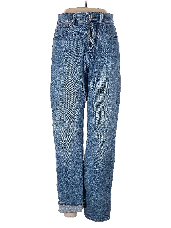 High-Rise Straight-leg Jeans in Medium Wash