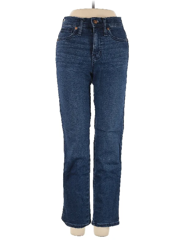 High-Rise Straight-leg Jeans in Medium Wash