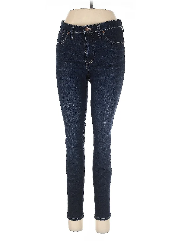 Mid-Rise Skinny Jeans in Dark Wash