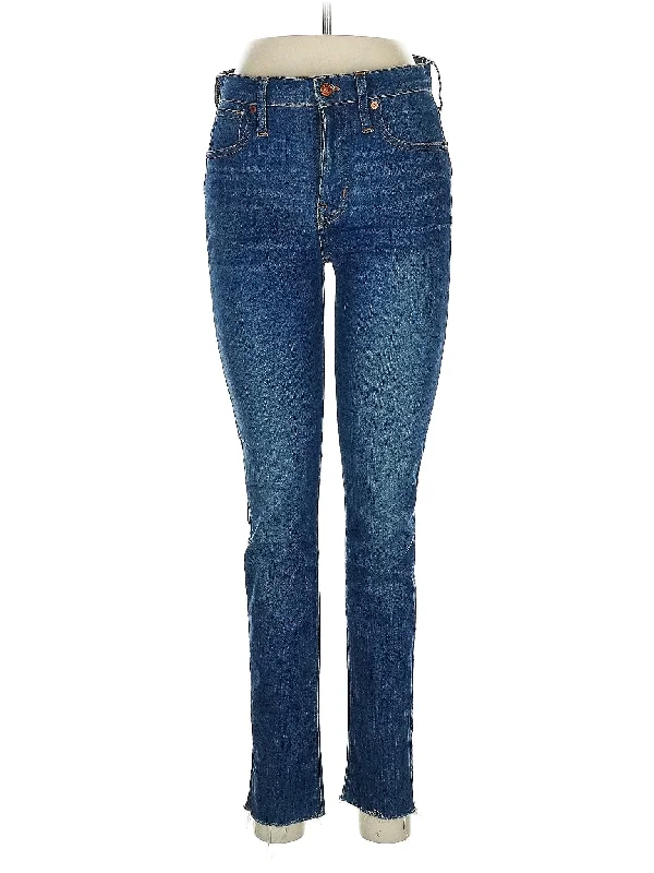 Mid-Rise Skinny Jeans in Medium Wash