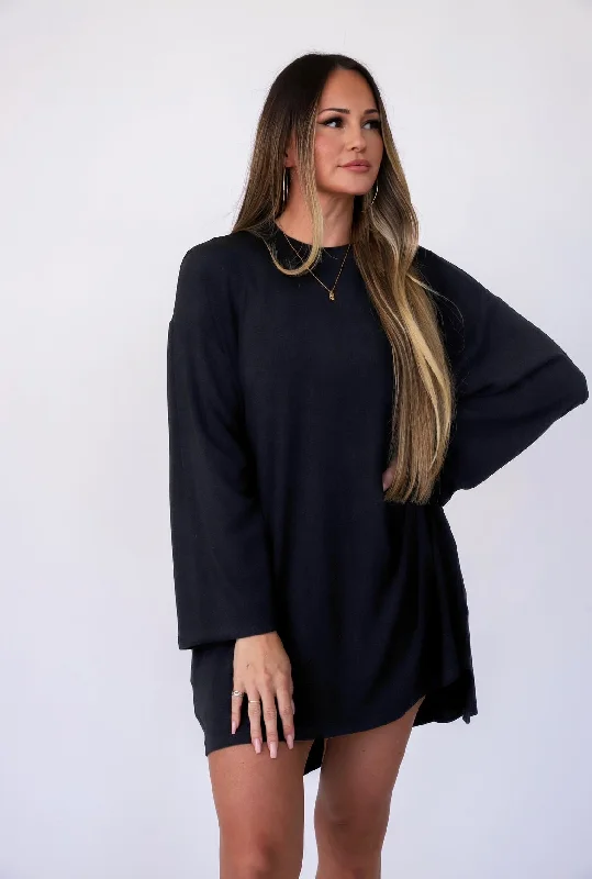 Out Of Pocket Dress Long Sleeve Black